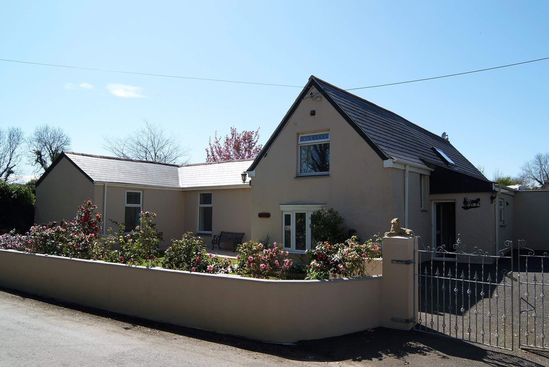 Camellia Cottage, Holiday Cottage Description Classic Cottages