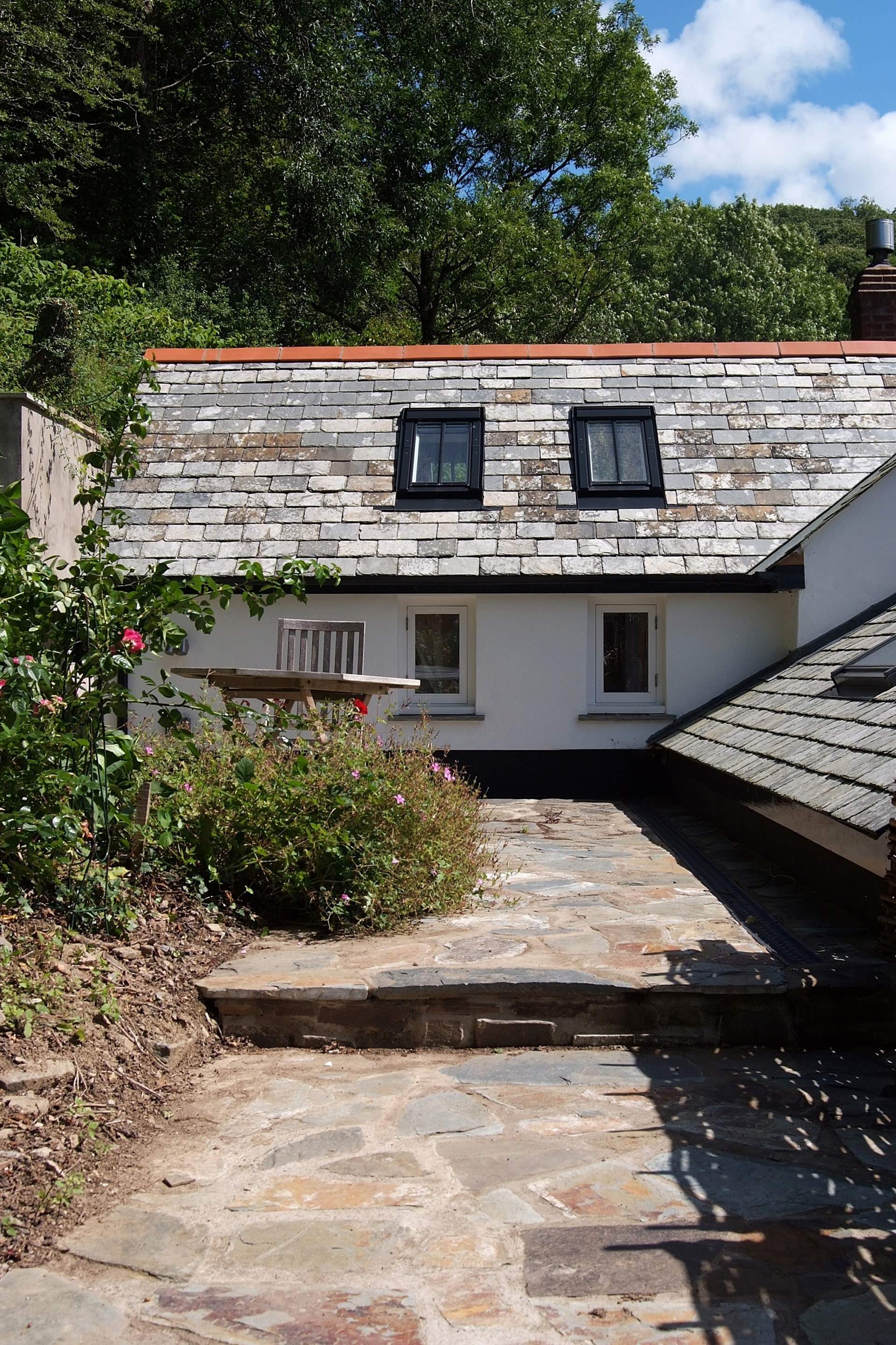 Rose’s Cottage, Holiday Cottage Description Classic Cottages