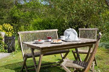 Cream tea for two?