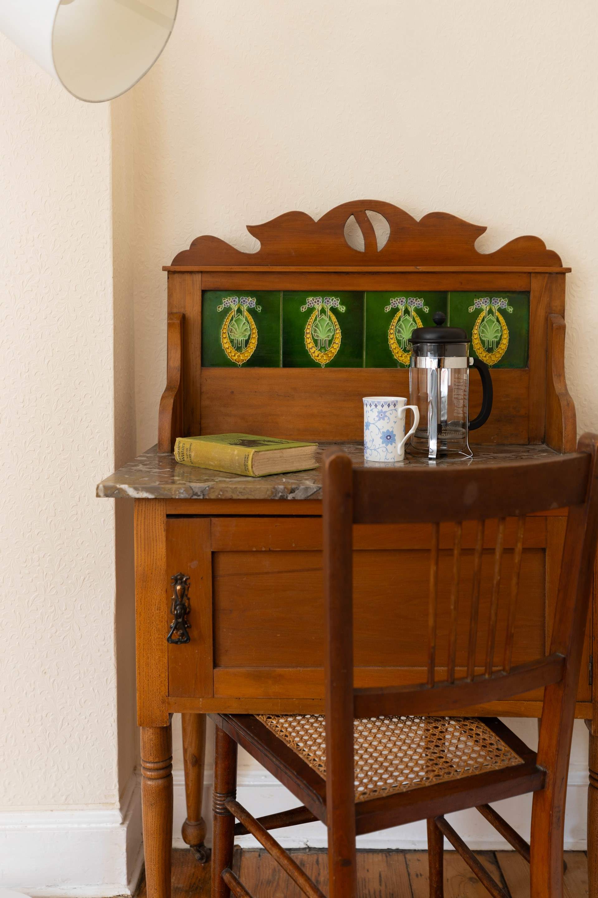 Even space to work if needs be.