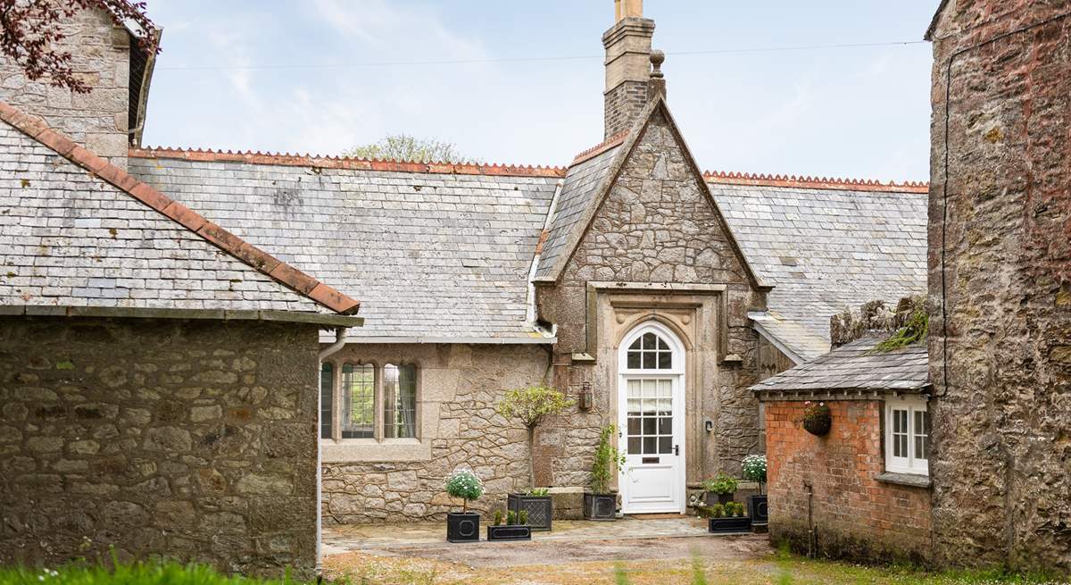 Little Trefusis is a self-contained single-storey cottage. 