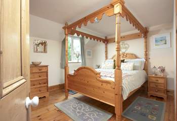 Let's take a peek into Bedroom 2.