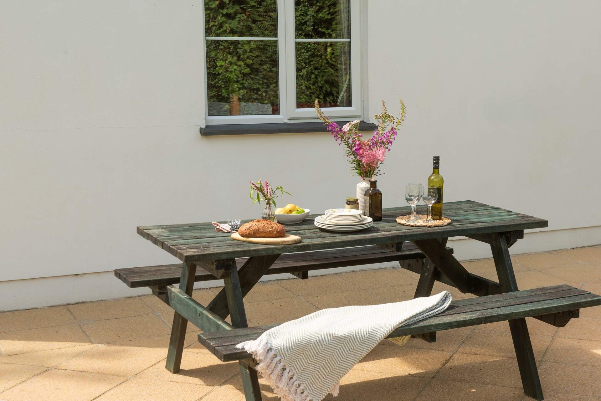 Enjoy dining in the great outdoors.