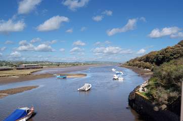 Sceat Cottage is above the Axe Valley, with a wonderful bird sanctuary and even a tram ride to make the most of it.