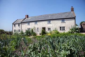 River Cottage HQ is nearby, why not treat yourself to one of their specialist cookery courses.