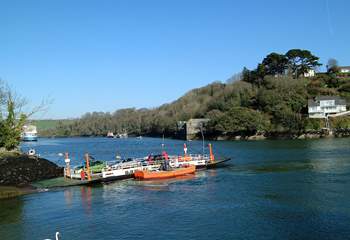The Bodinnick Ferry crosses the River Fowey.