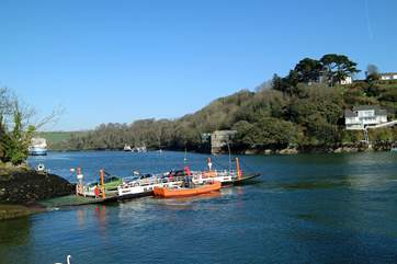 The Bodinnick Ferry crosses the River Fowey.