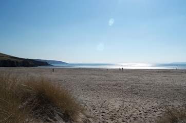 Par Sands has plenty of parking right by the sand dunes.