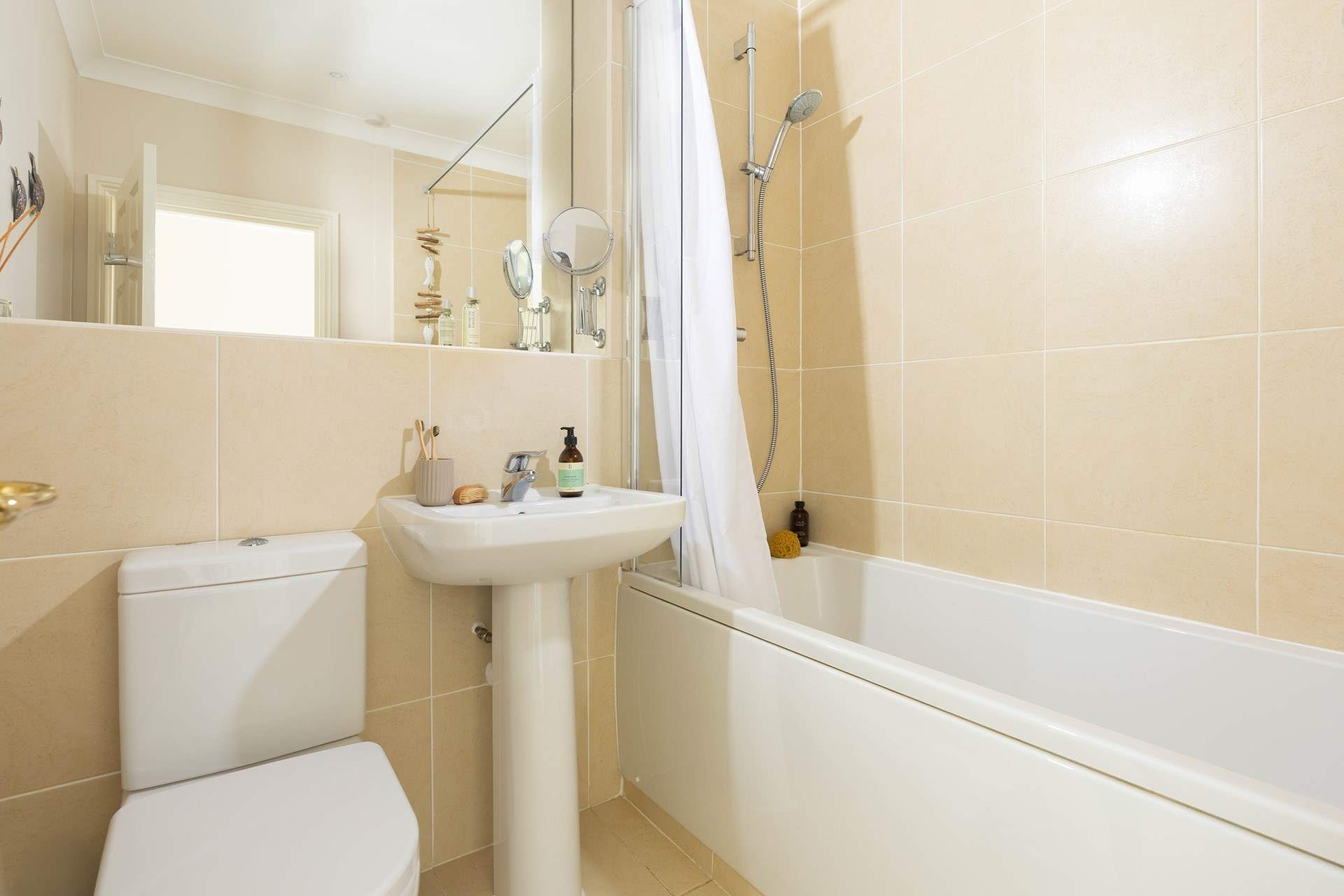 The family bathroom sits between the two bedrooms.