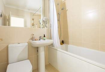 The family bathroom sits between the two bedrooms.