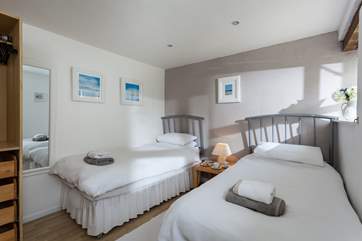 The pretty twin bedroom (Bedroom 2).