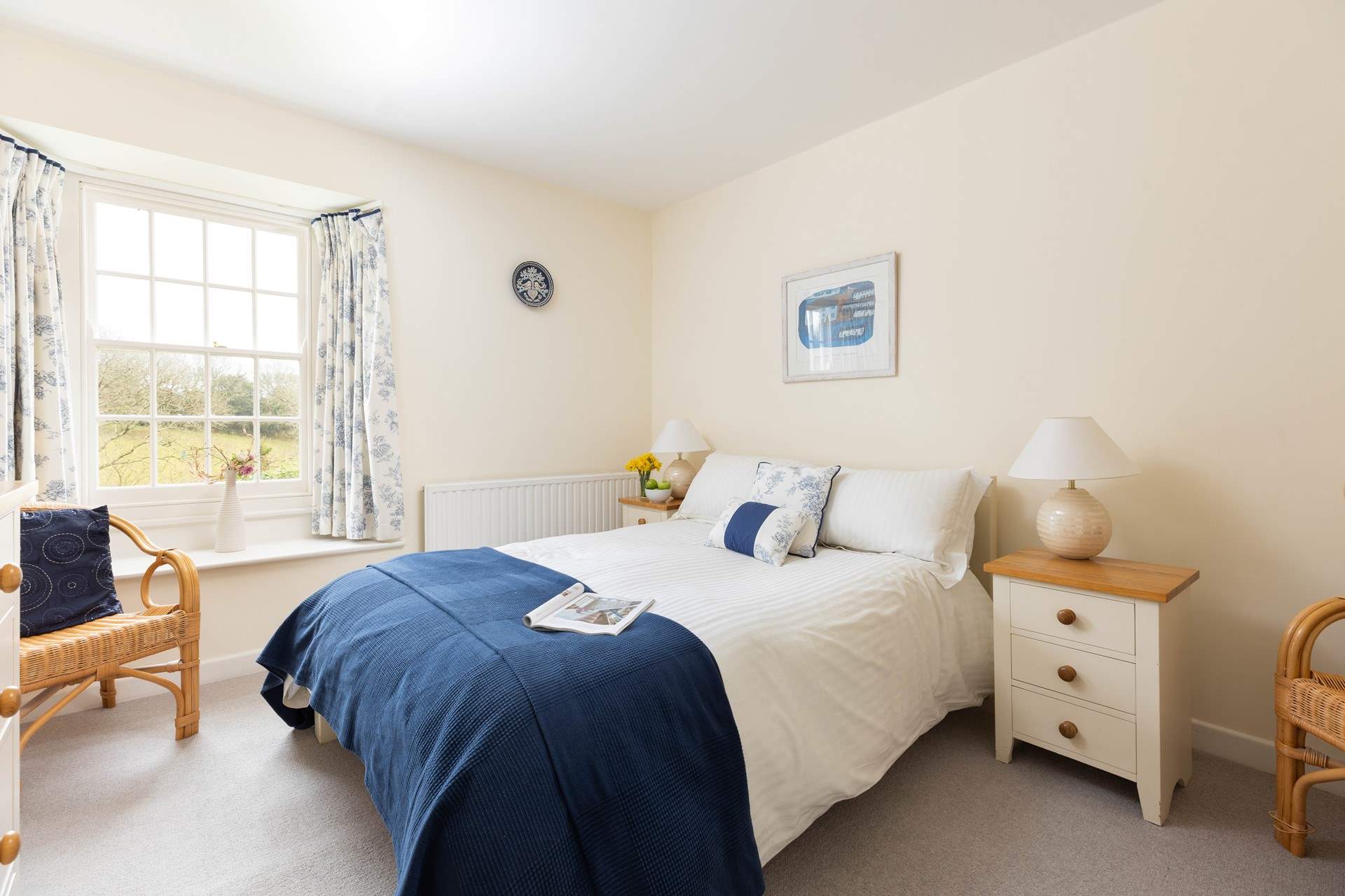The main bedroom over looks countryside, wake to only the dawn chorus. 