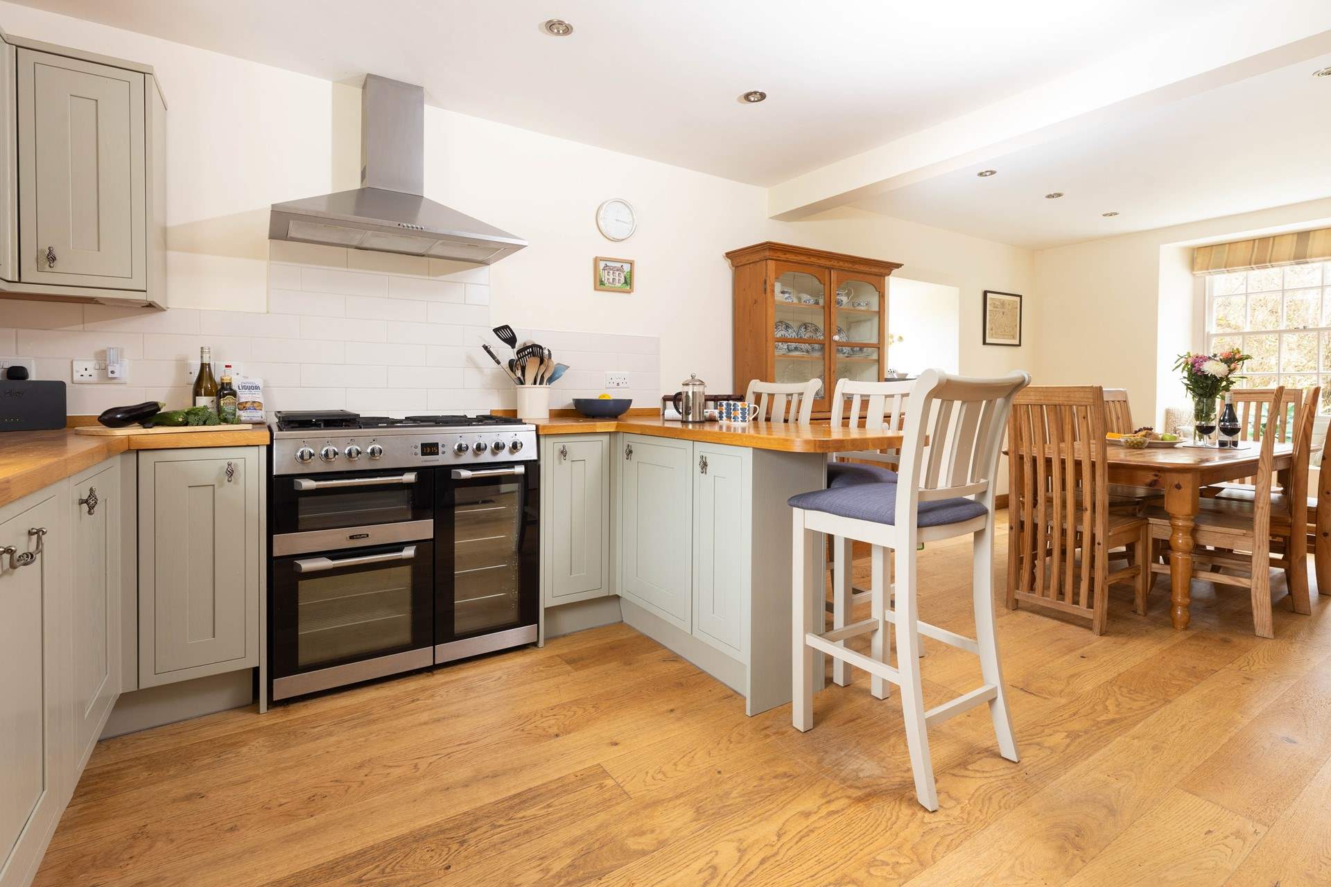 The kitchen/ diner is a wonderful place to spend time together. 