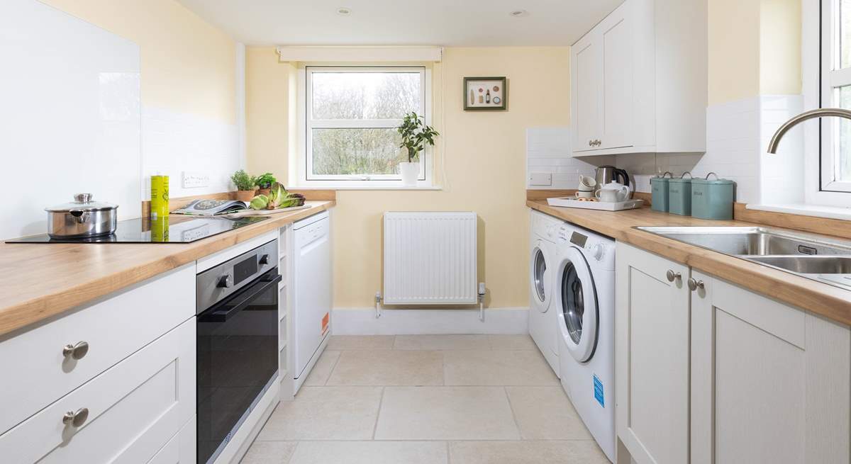 Yellow Blossom has a newly appointed kitchen with modern appliances.