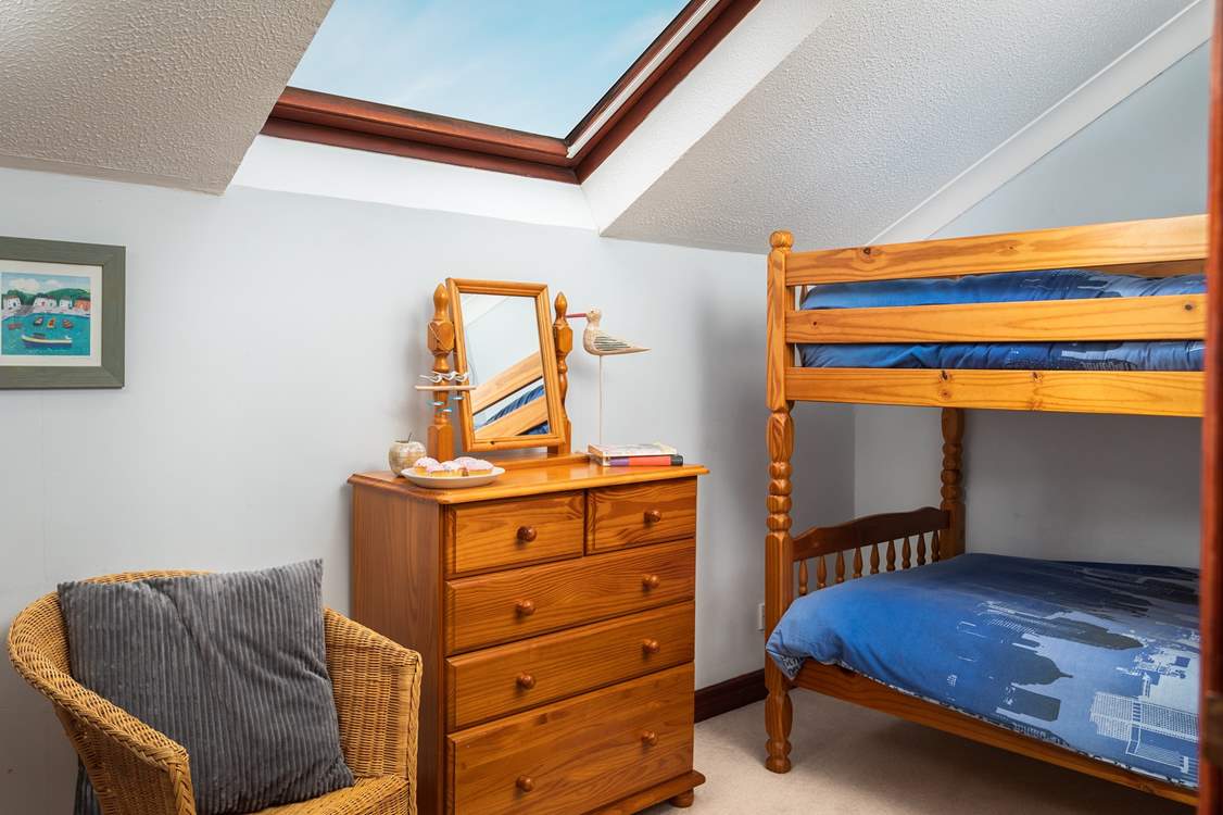 Bedroom 3 has bunk-beds.
