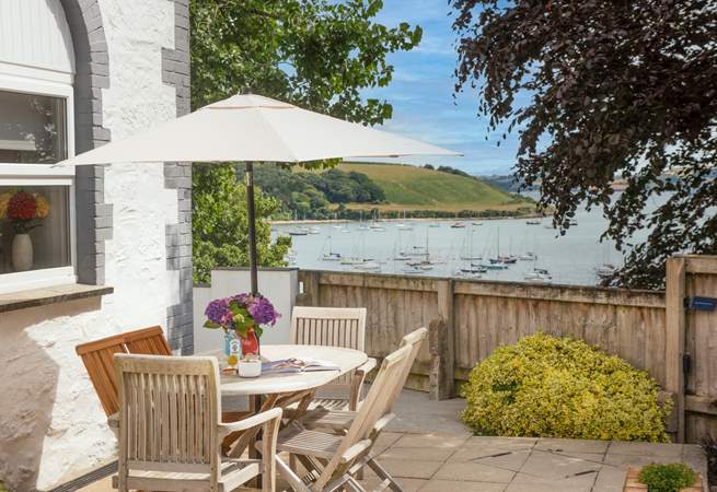 What a view from your terrace. 