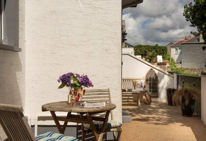 Or have a glass of wine here. 