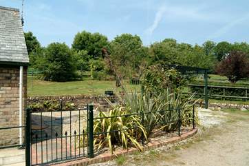 The cottage has its own large garden and is set amidst the owners' five acres.