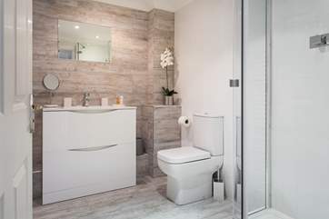 The family shower-room.