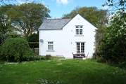 The lawned garden is ideal for al fresco dining or that glass of wine before supper.