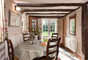 Enjoy holiday meals together at Chy Goff