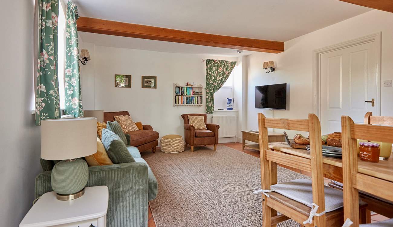 And still retains a cosy cottage feel as a perfect space for socialising and dining.