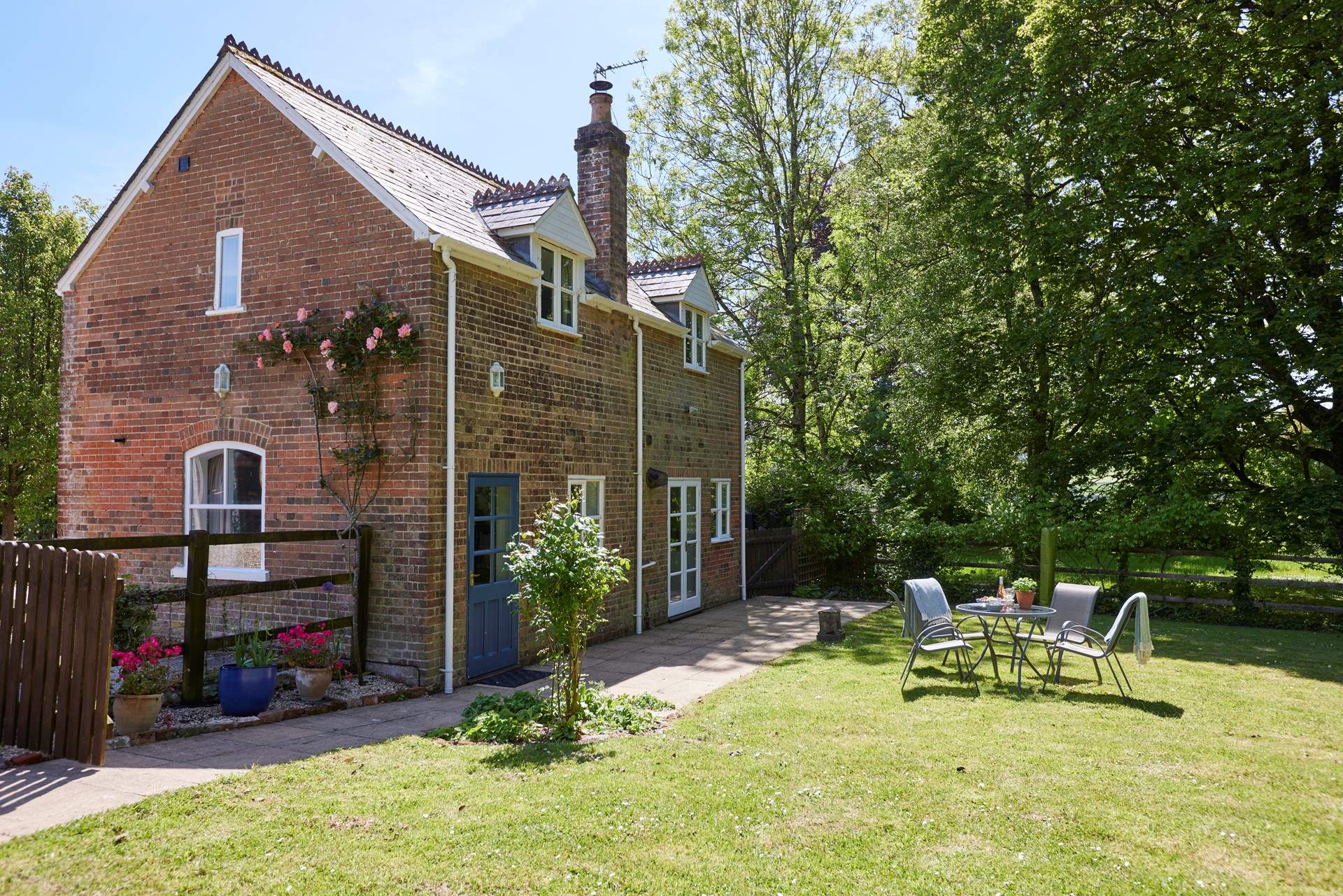 Welcome to the The Old Coach House. A beautiful two bedroom rural cottage with a wonderful private garden.