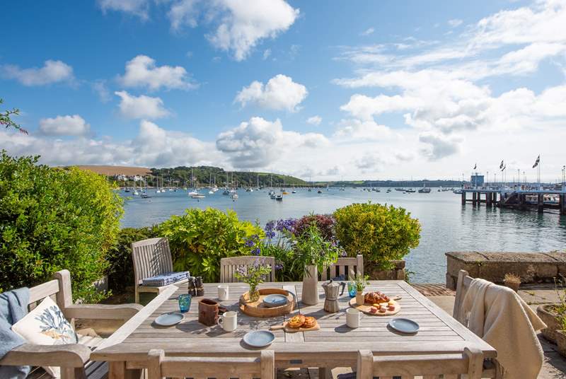 The Prince of Wales Pier can be seen to the right from the terrace. Here you can board vessels and sail to Flushing, Trelissick Gardens, the Helford river and St Mawes.