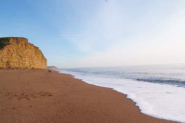 This is the memorable beach at West Bay, Bridport - setting for some of the amazing TV series of Broadchurch scenes.