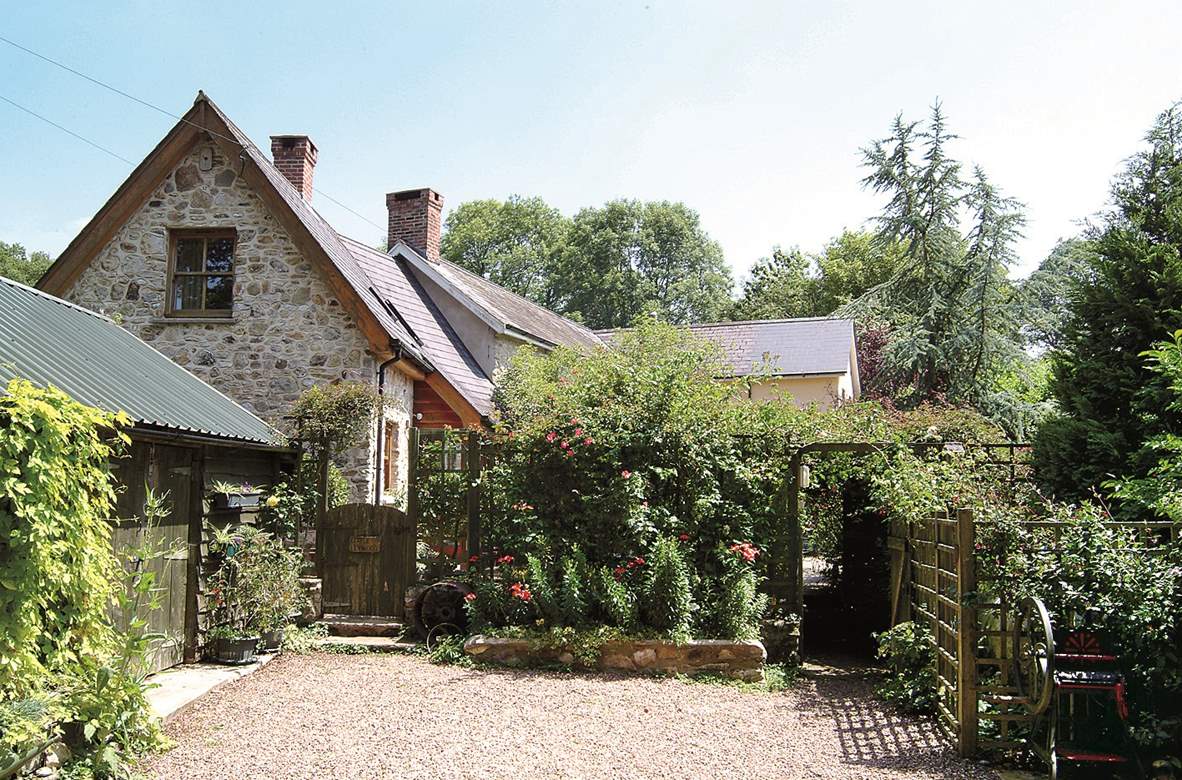 Devon Cottages Self Catering Holiday Cottages in Devon To Rent View All