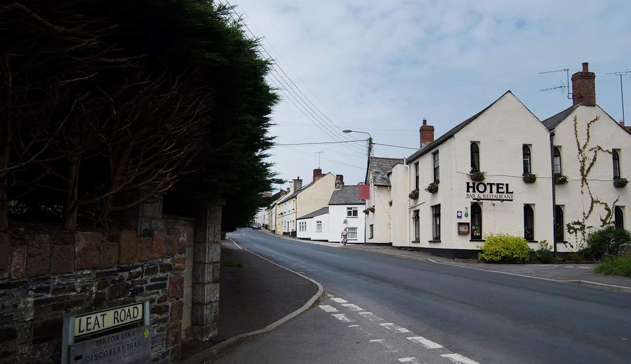 Within walking distance is a good pub.