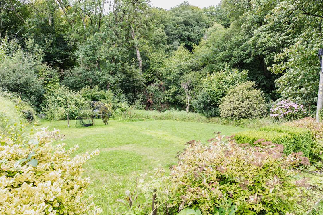 The perfect picnic spot can be found a few yards from Leat Mill.