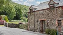 The front of Leat Mill as you come along the lane.