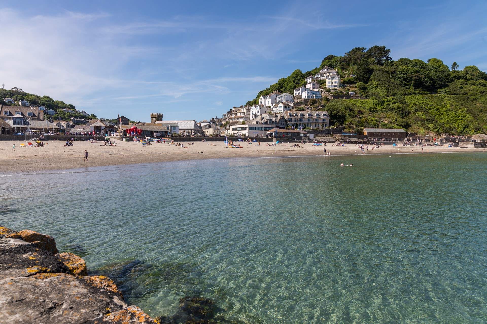 The TV series Beyond Paradise is partly filmed here in Looe.