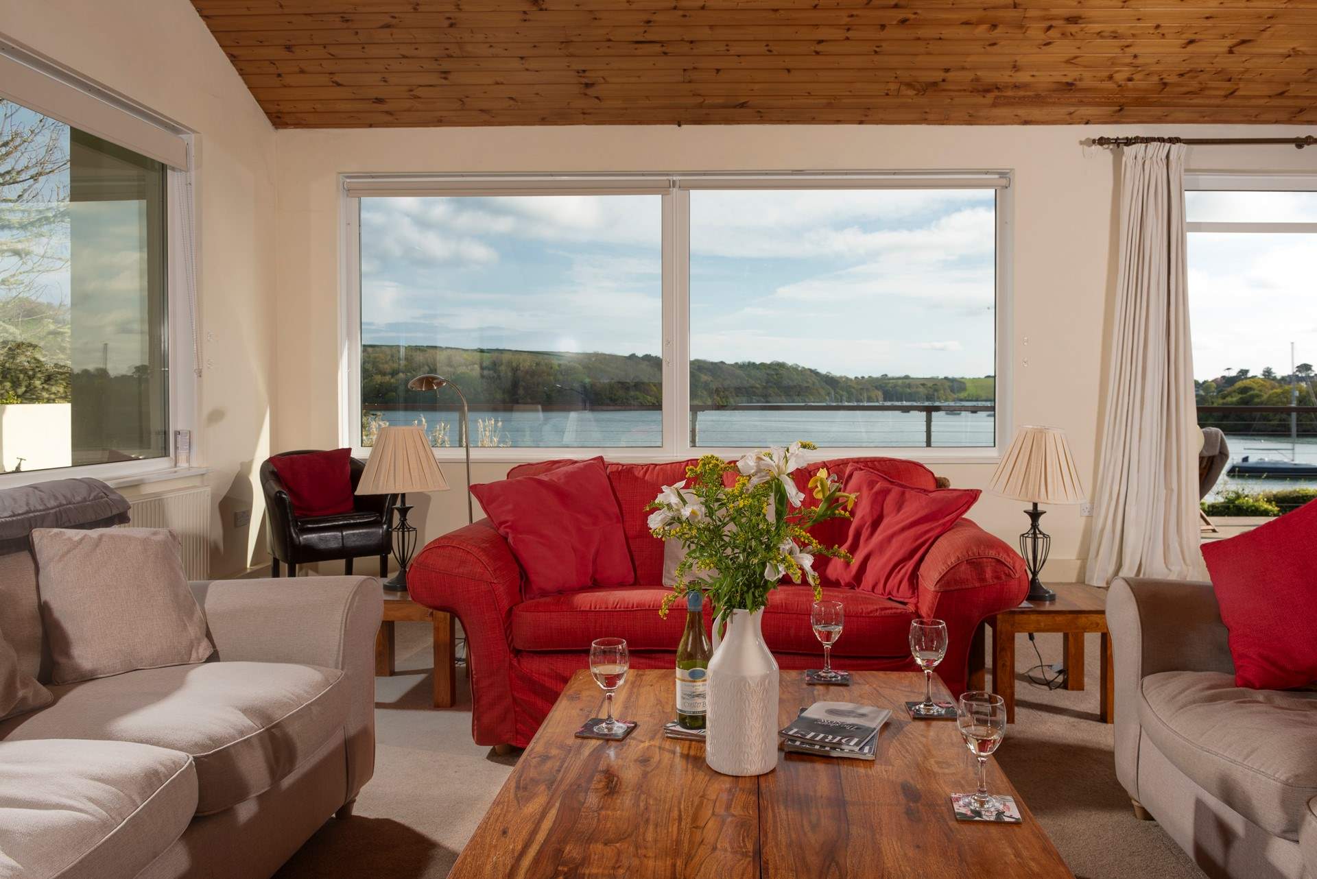 Big sofas and comfy chairs to relax in.