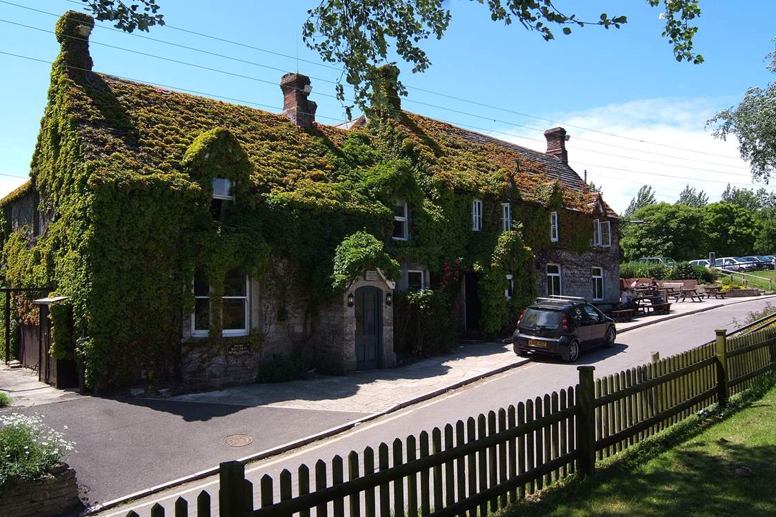 This is the very popular Bankes Arms - an easy walk from Sunnyholme.