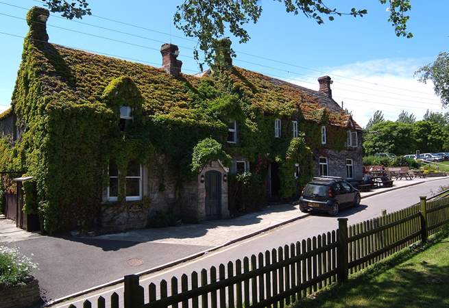This is the very popular Bankes Arms - an easy walk from Sunnyholme.