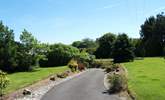 The private driveway through the garden. - Thumbnail Image