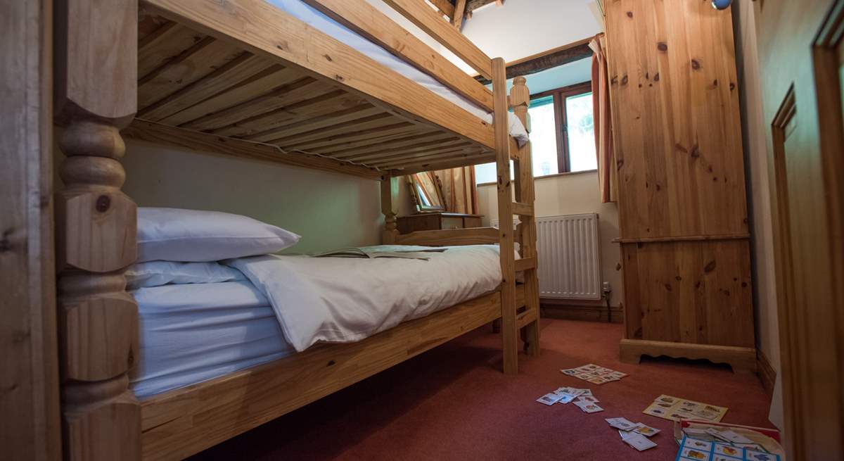 Bedroom 4 has bunk-beds.