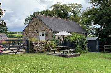 A view of Orchard Barn from the garden.