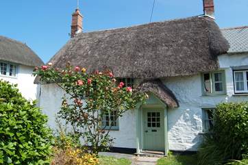 The Hermitage is the cutest cottage in Crantock.