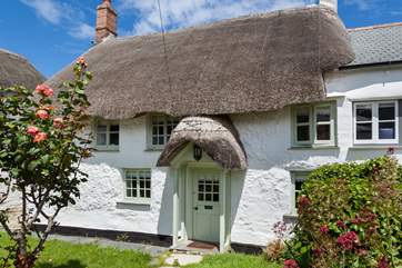 The Hermitage is the prettiest cottage in Crantock.