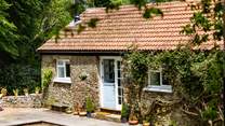 Welcome to Little Yeo,  one of the cutest cottages in North Devon.