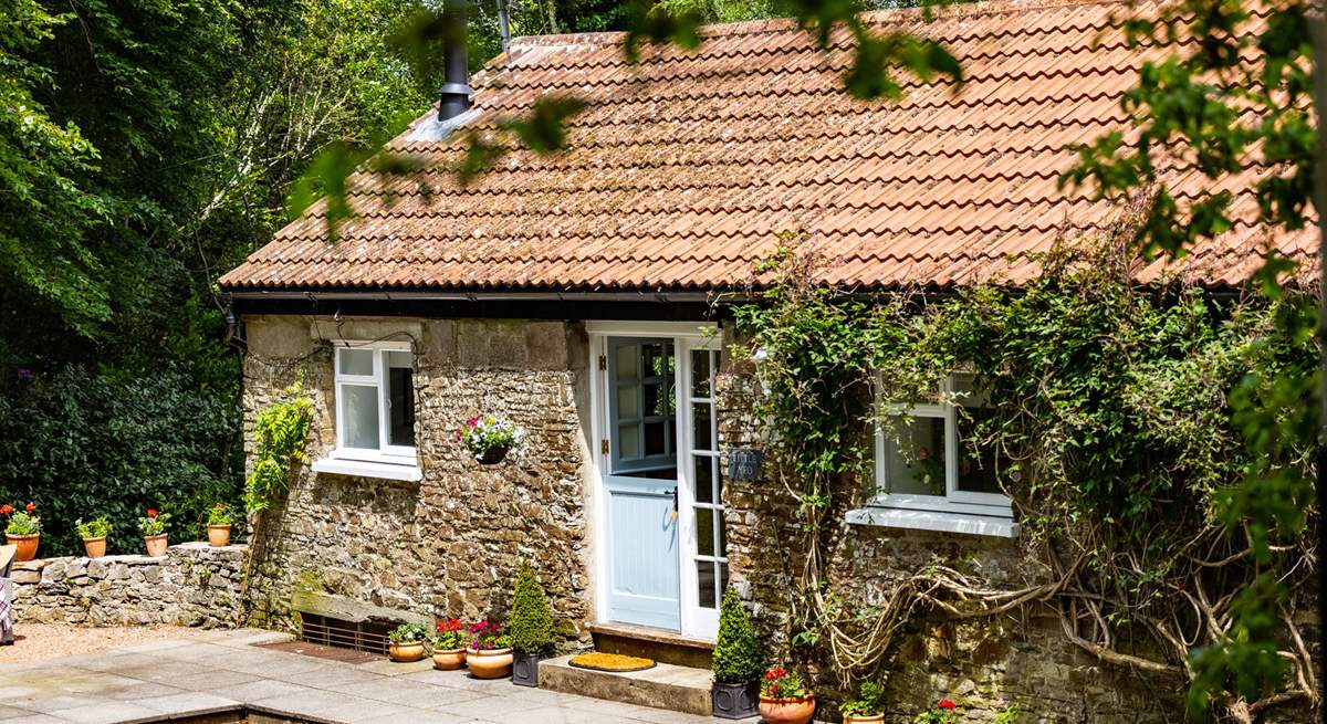 Welcome to Little Yeo,  one of the cutest cottages in North Devon.