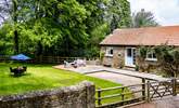 Such a gorgeous cottage in the north of Devon with private parking. - Thumbnail Image