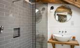 The very stylish en suite wet-room. - Thumbnail Image