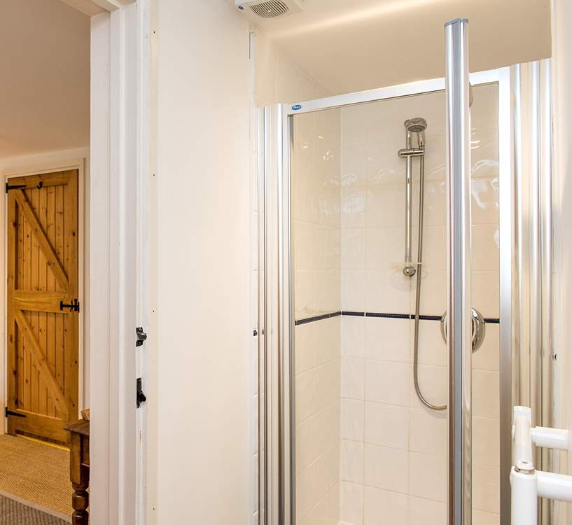 And of course, this bedroom also has an en suite shower-room.