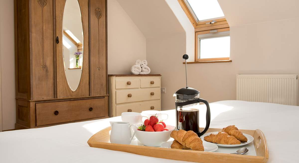 Breakfast in bed, why not, you are on holiday!