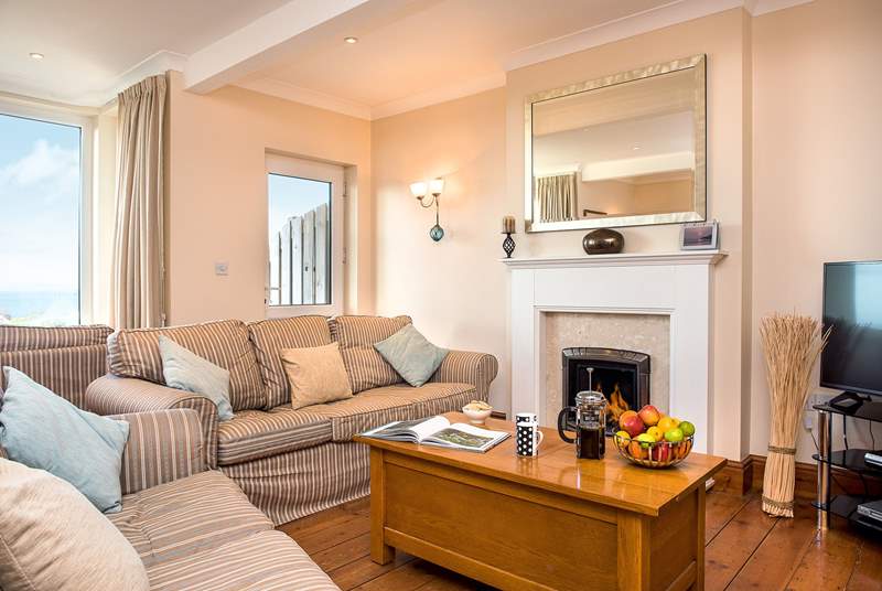 After a day exploring the delights of the North Cornwall coast, you'll enjoy relaxing on the comfy sofas.
