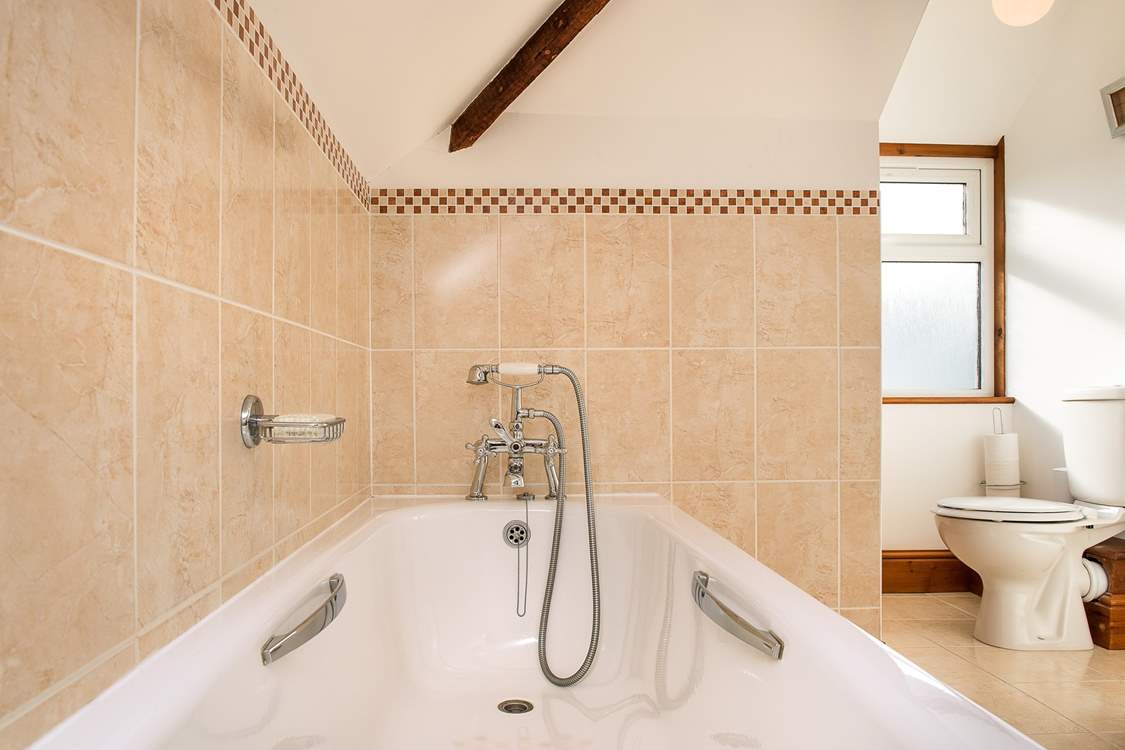 The en suite bathroom for Bedroom 4.